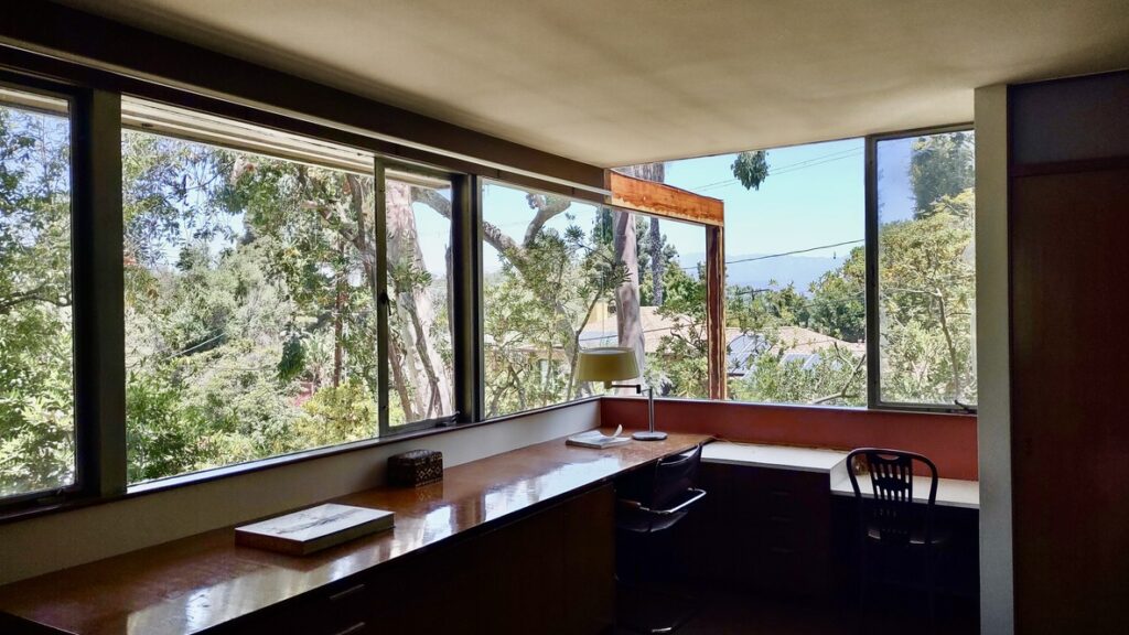 interior of Reunion House showing Neutra's spider leg design to bridge outdoor and indoor spaces