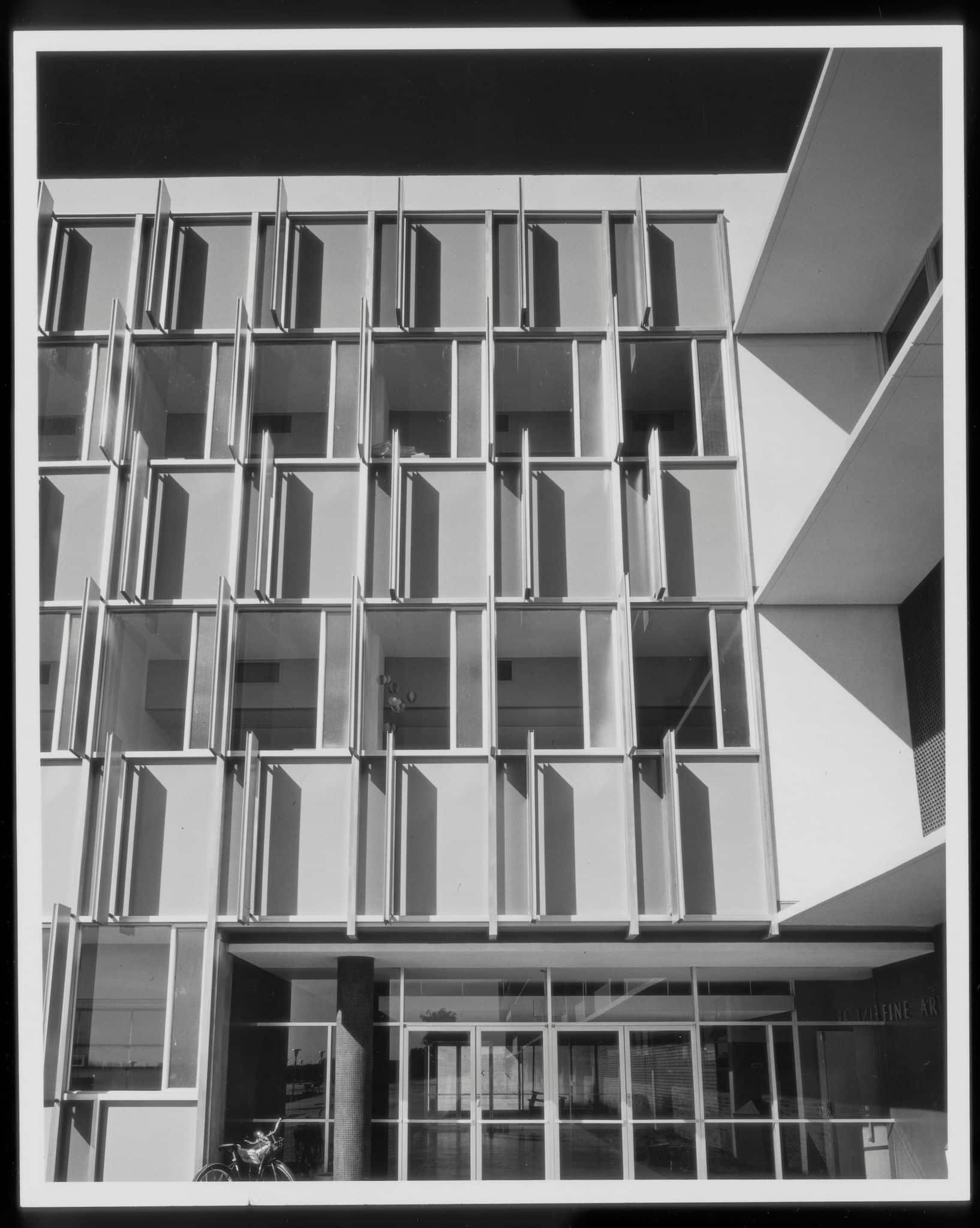 California State University, Northridge Fine Arts Building - Neutra ...