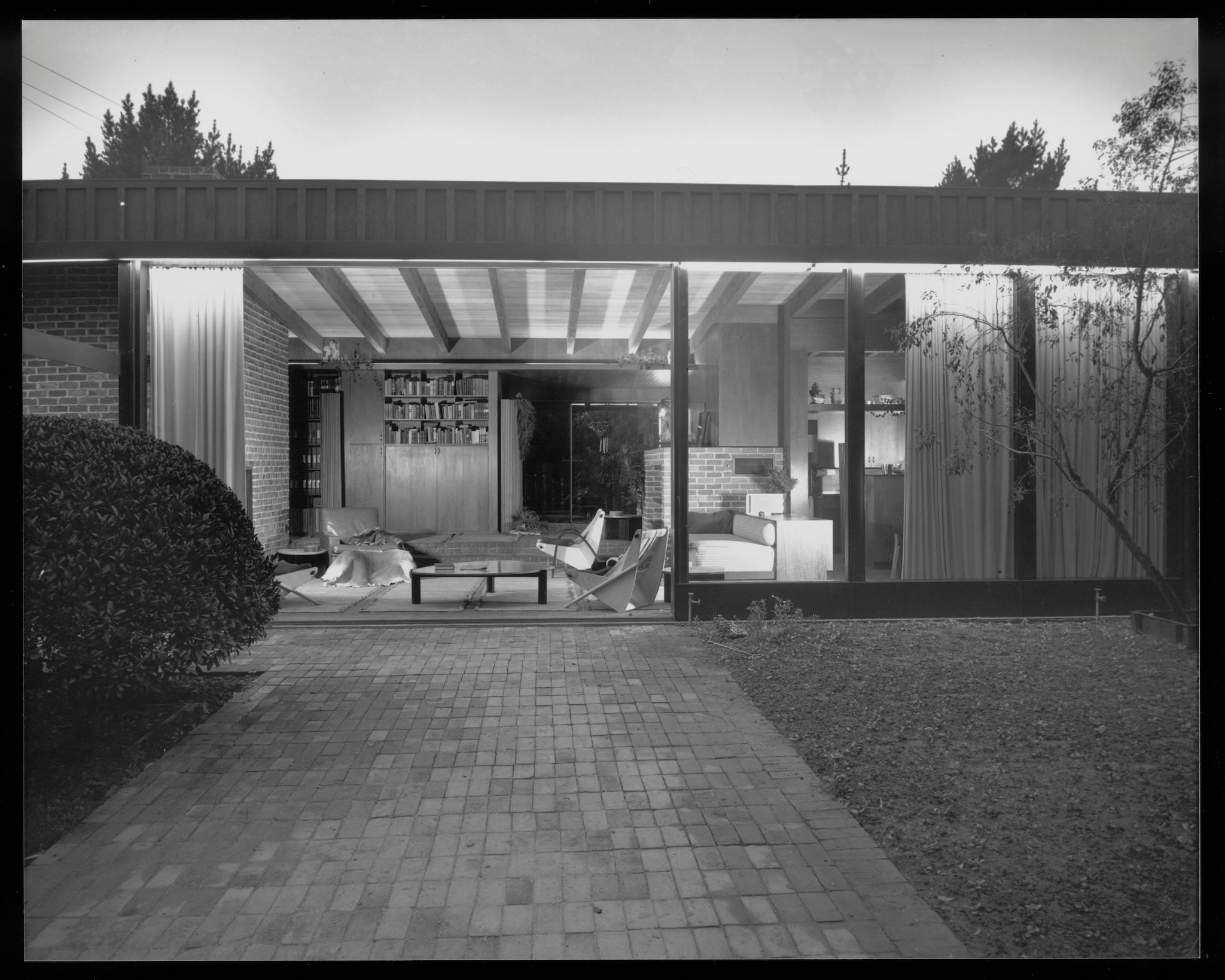 Mr. And Mrs. John B. Nesbitt House - Neutra Institute For Survival ...