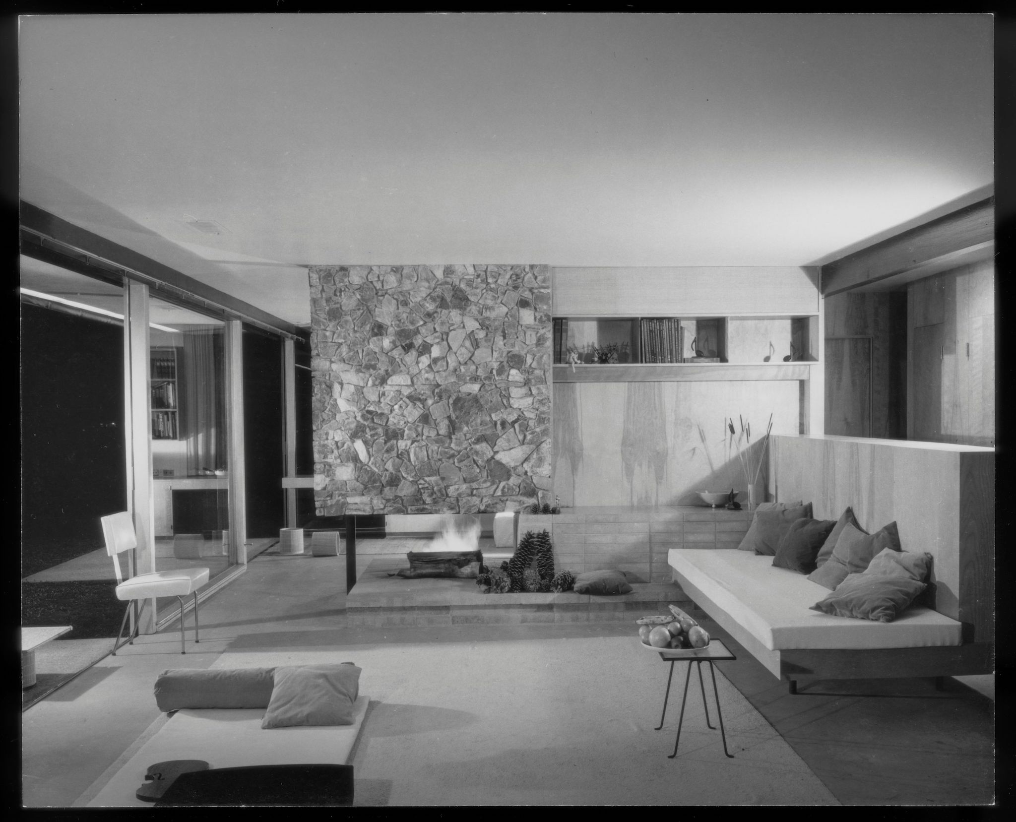 Mrs. Dorothy and Mr. George Serulnic House - Neutra Institute for ...