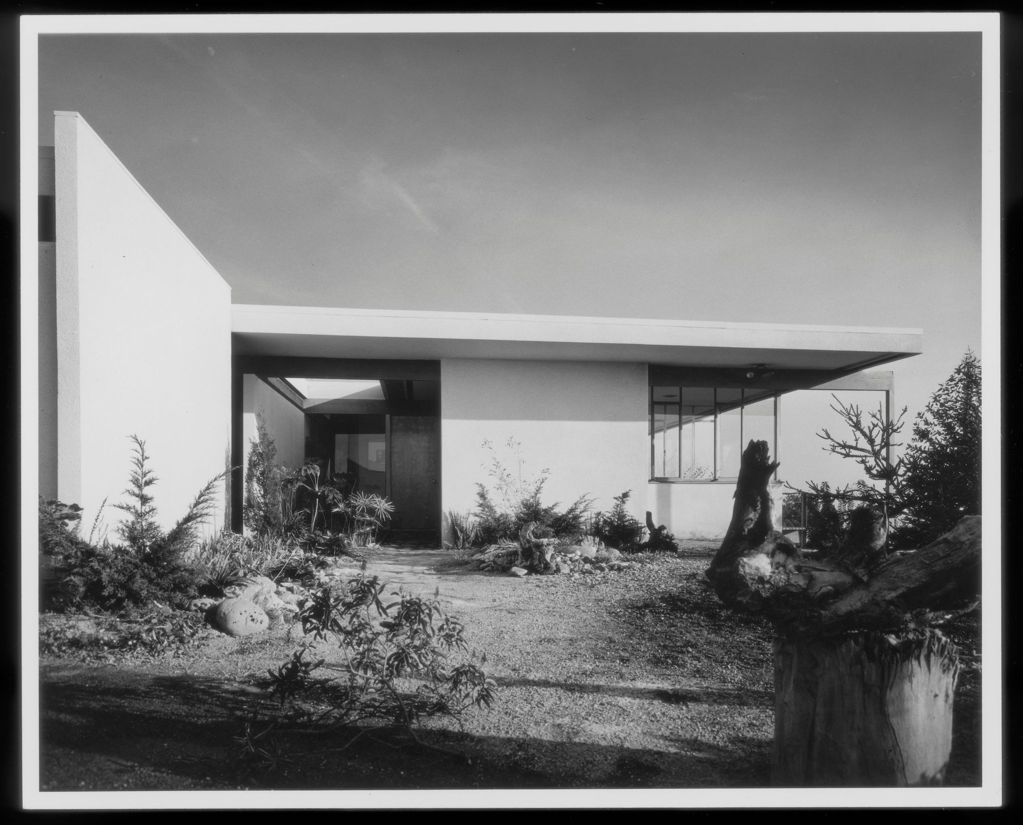 Robert and Josephine Chuey House - Neutra Institute for Survival ...